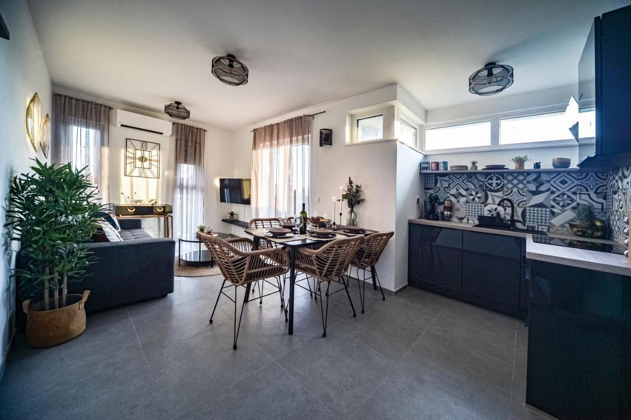 Cube Residence Kaštela 外观 照片
