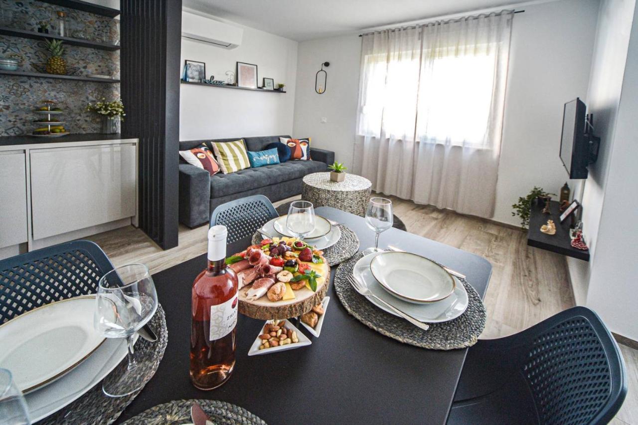 Cube Residence Kaštela 外观 照片