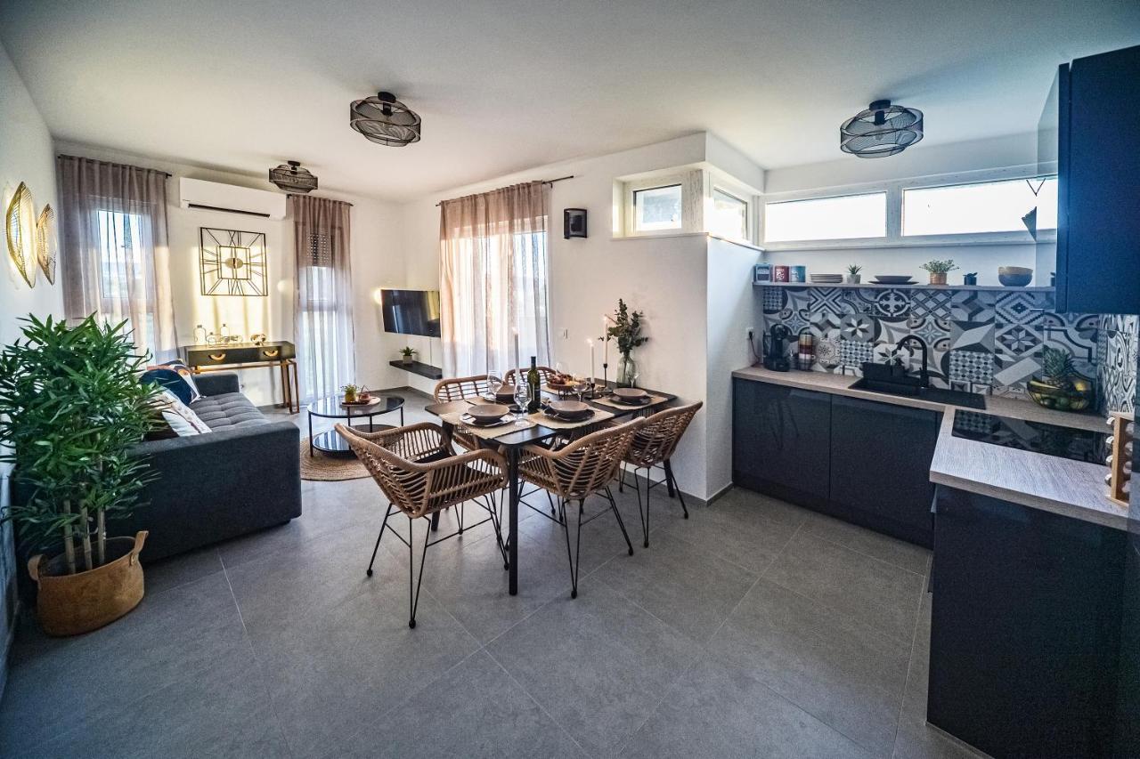 Cube Residence Kaštela 外观 照片